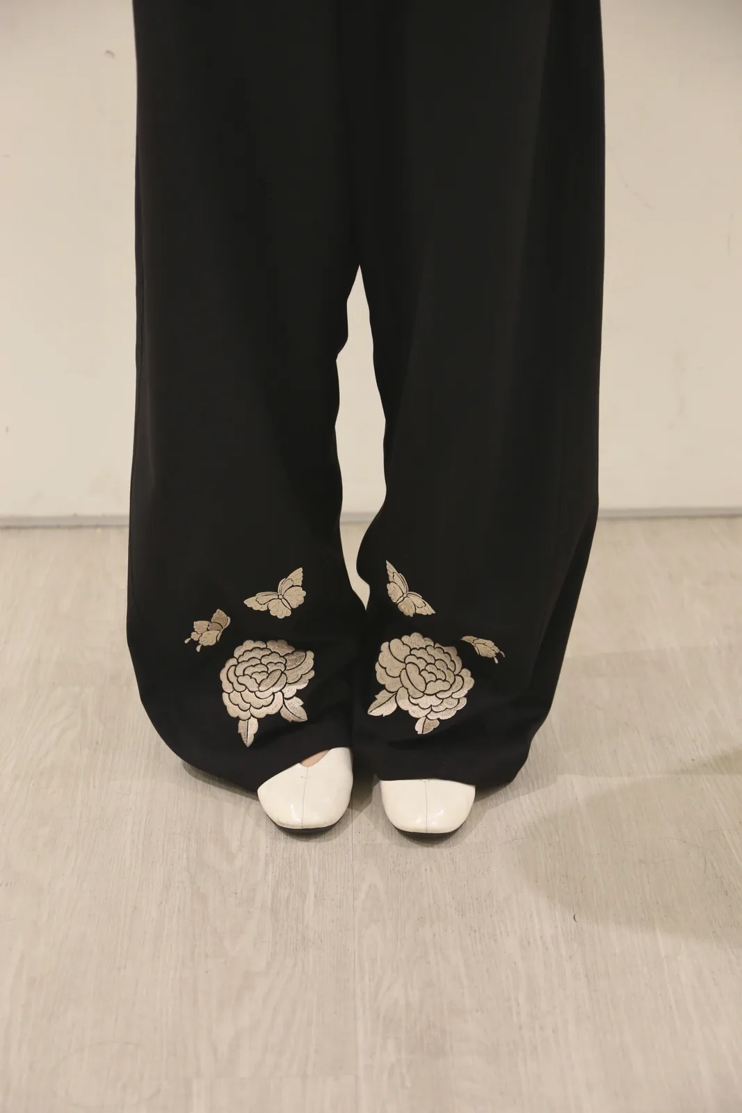 Butterfly Embroidered Curved Pants